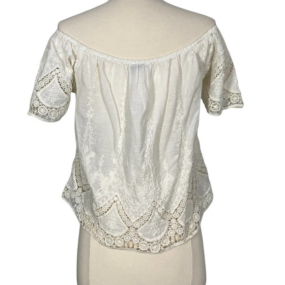 AMERICAN EAGLE Off Shoulder Lace Detail Top Small - Picture 2 of 4